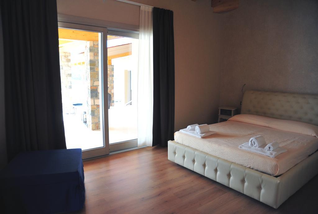 Agriturismo Le Fontane Sale Marasino Phòng bức ảnh